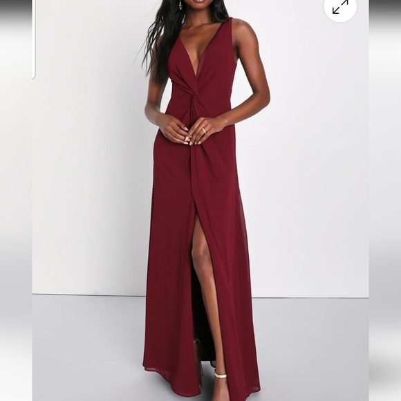 NWT Lulu's Endearing Elegance Burgundy Sleeveless Twist-Front Maxi Dress S - Picture 1 of 16